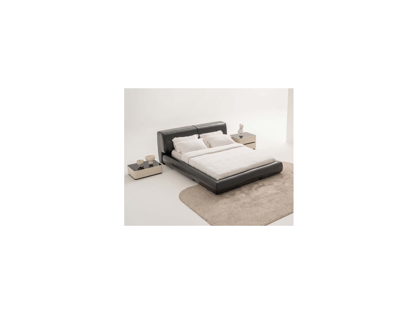 SOHO BEDSTEAD