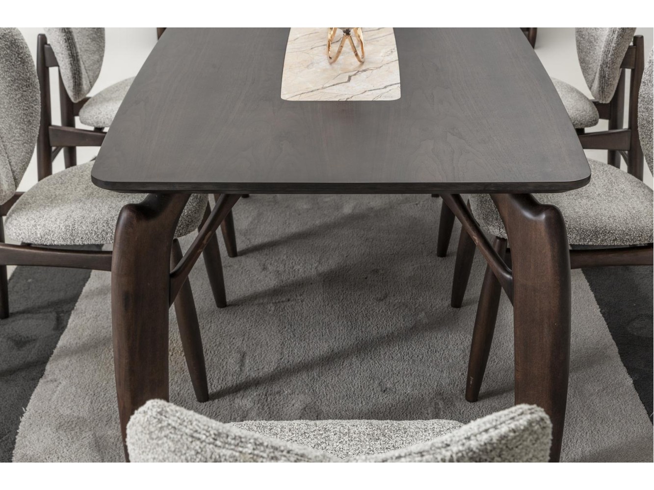 Camaro Diningroom Set