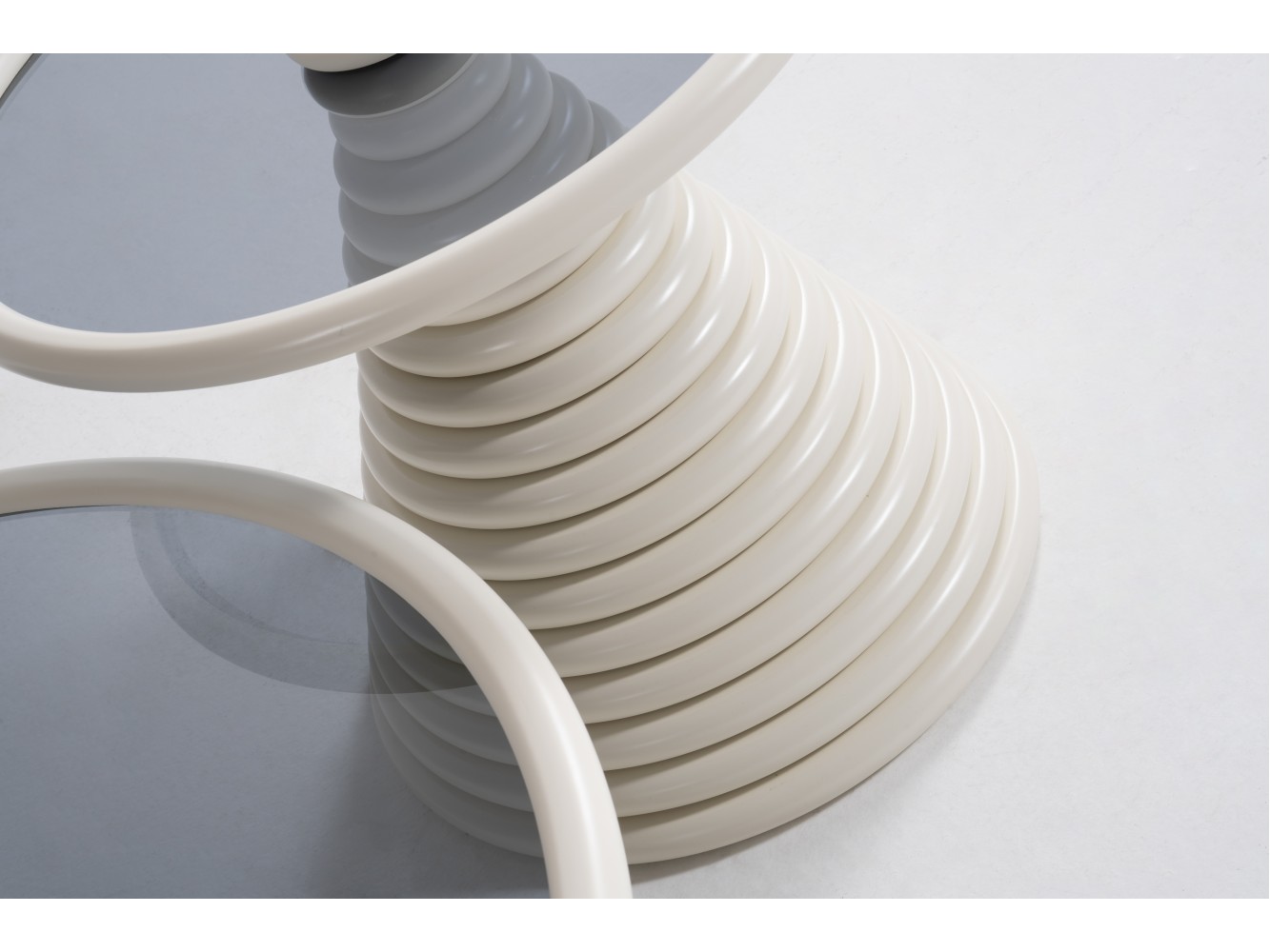 035 - 036 Cream Set Of 2