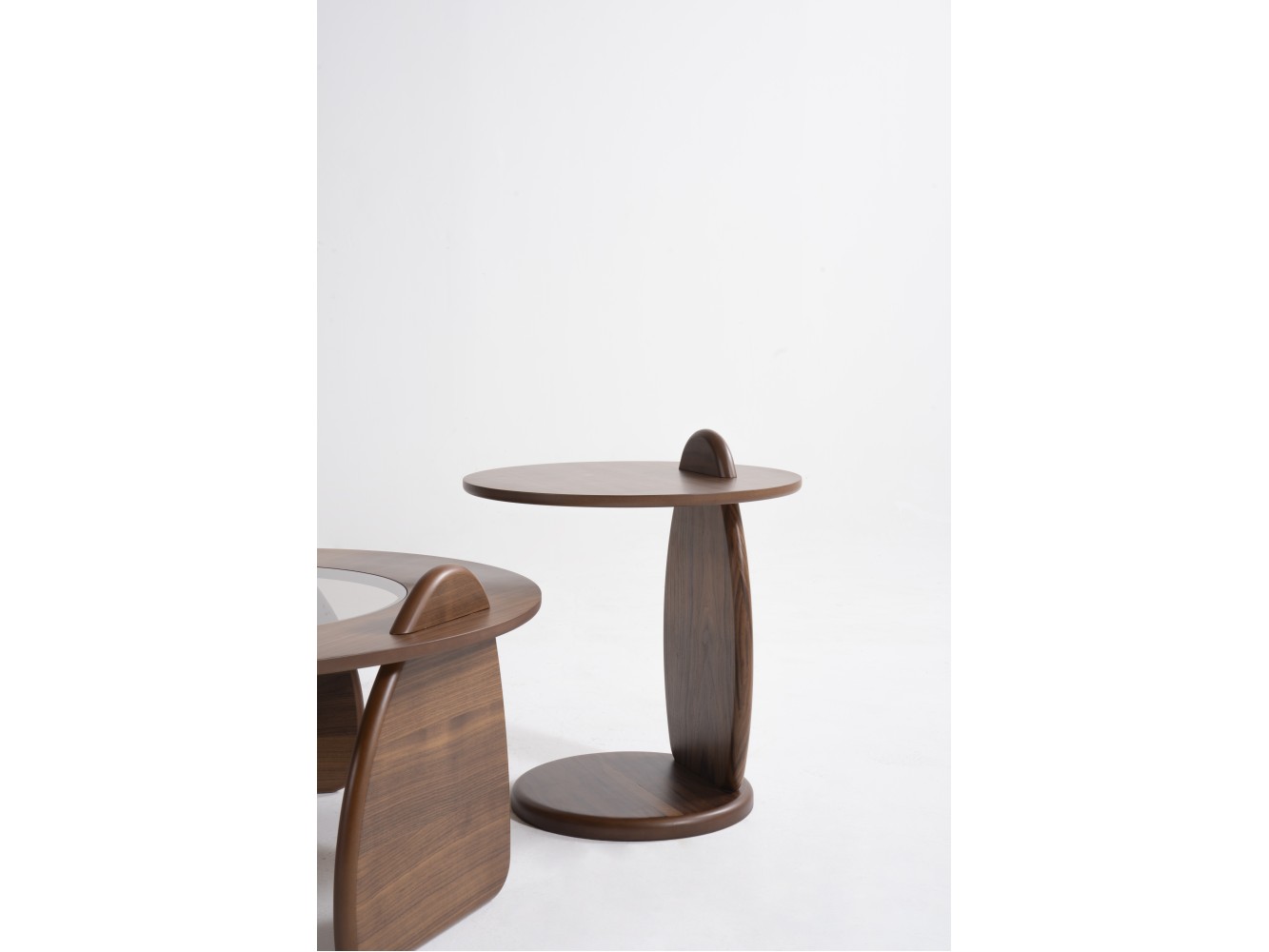 087 - 088 Walnut Bronze Set Of 2