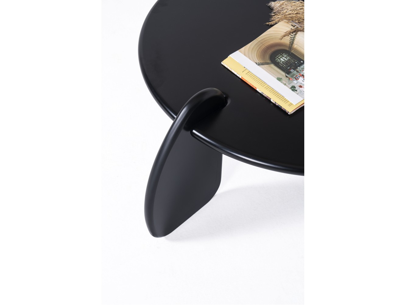 085 - 086 Black Set Of