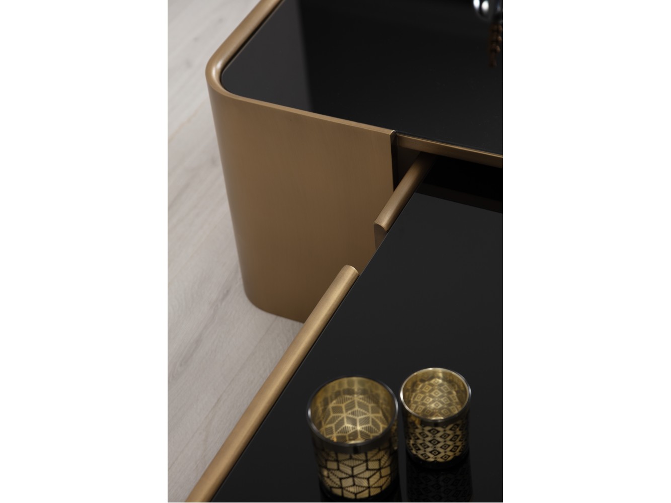 678 Patina Gold Black Glass Set Of 2