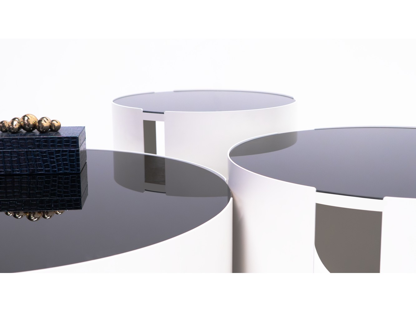 888 Moonstone Black Glass Set Of 3