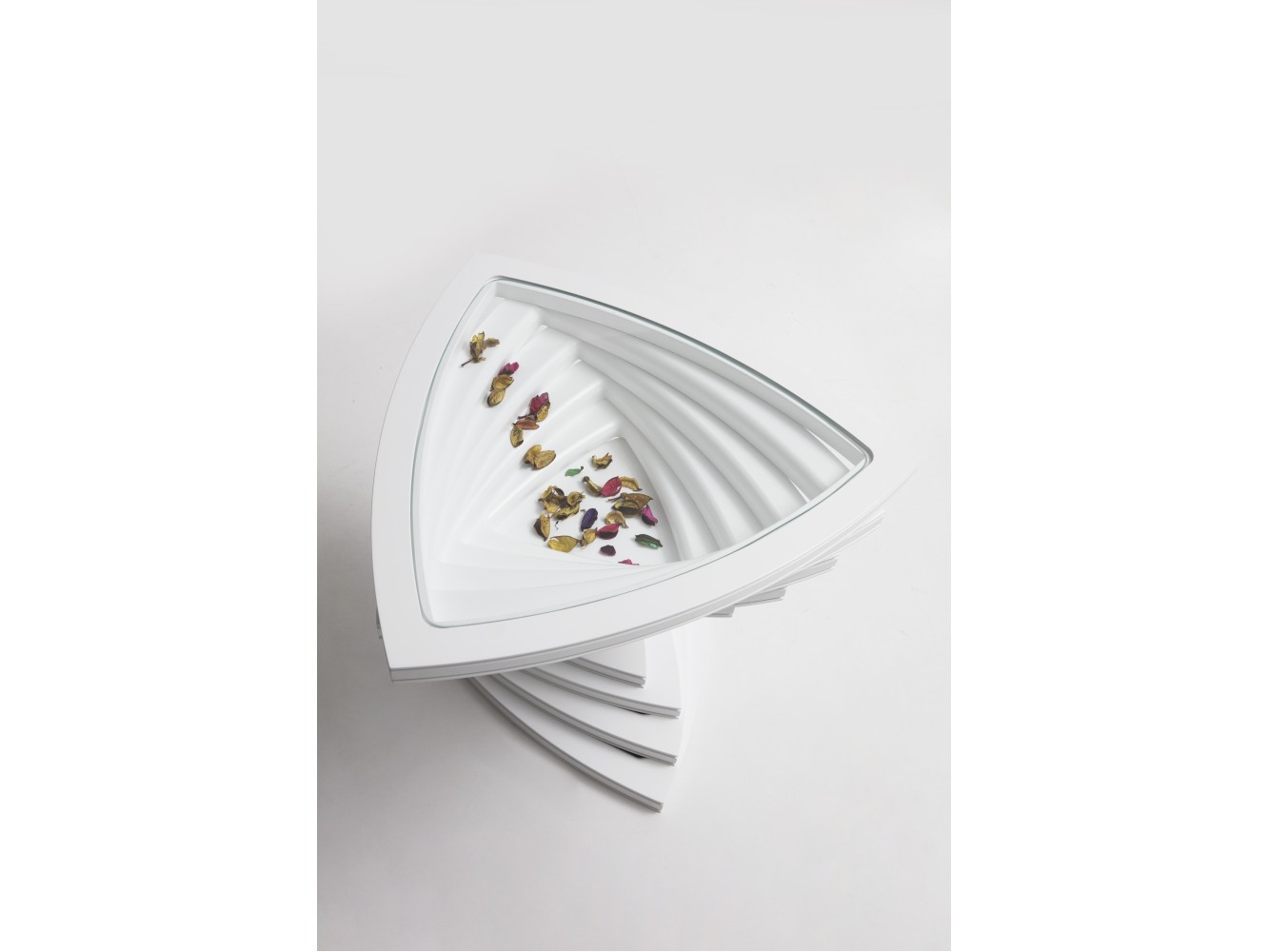 152 - 352 White Set Of 2