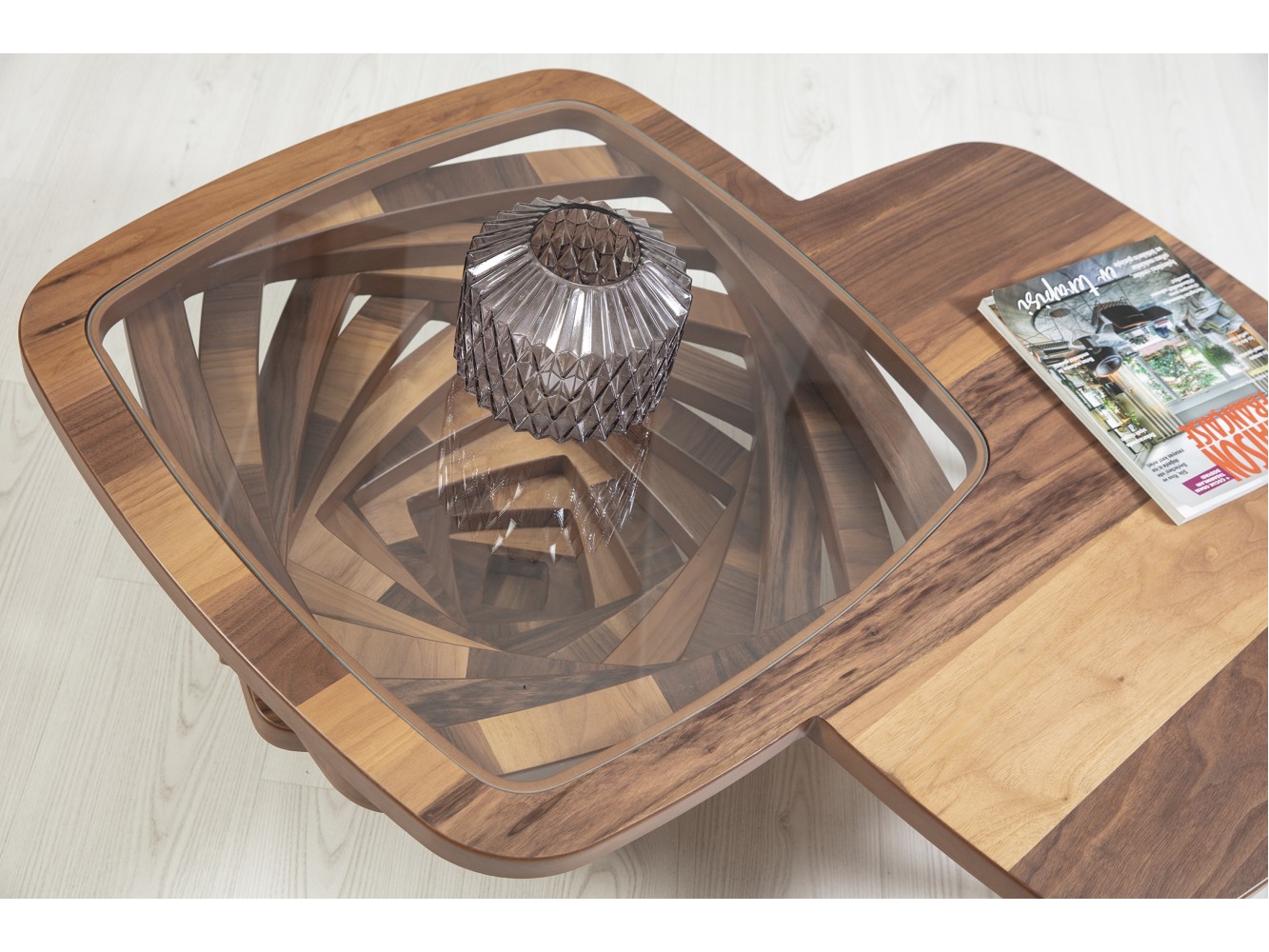 004 Walnut Clear Glass