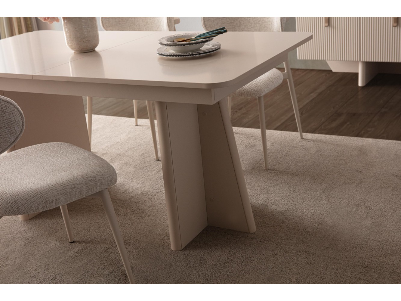 LINE DINING ROOM SET