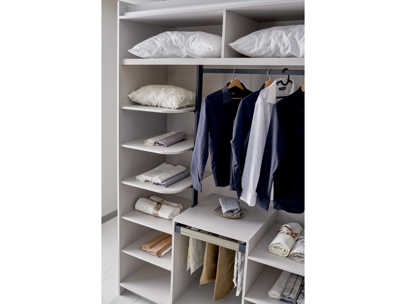 WARDROBE SYSTEMS