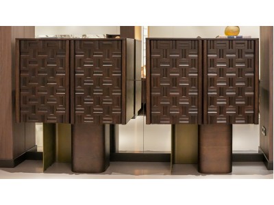 LESS DINING ROOM SET